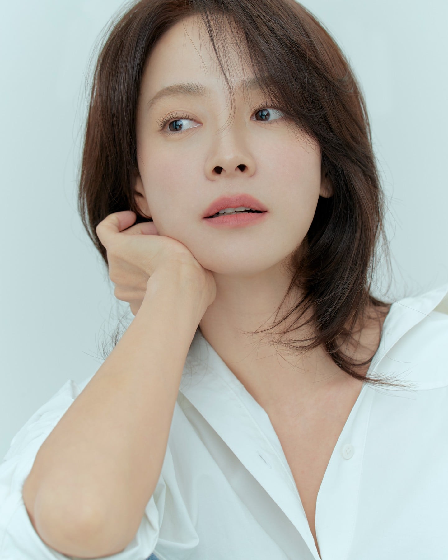 소속사 옮긴 후 오늘 공개된 송지효 새 프로필 사진.jpg | 인스티즈