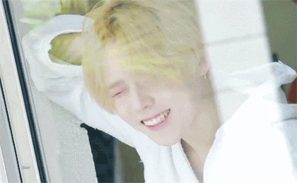 [고르기] 웃을때 이쁜 냼자 vs 울때 이쁜 남자 (데이터 주의) | 인스티즈