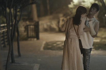 연애 시작 후 연상 여친 이뻐서 주체안되는 연하.gif | 인스티즈