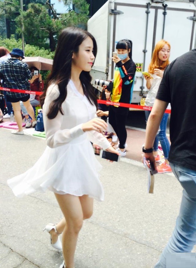 아이유 실물 느낌 | 인스티즈