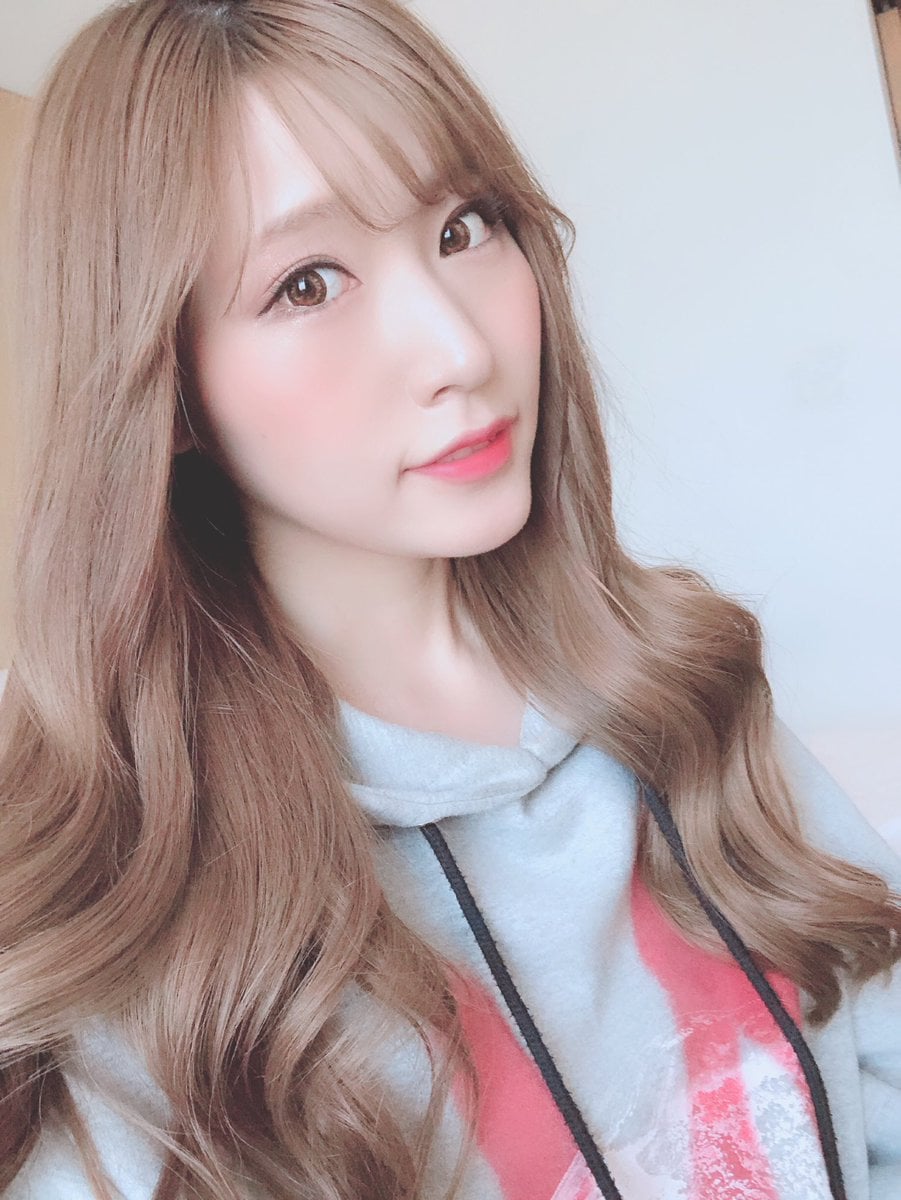 2018년은 AV 배우들의 은퇴의 해?? 사사키 아키, 마이지마 아카리도 은퇴선언 | 인스티즈