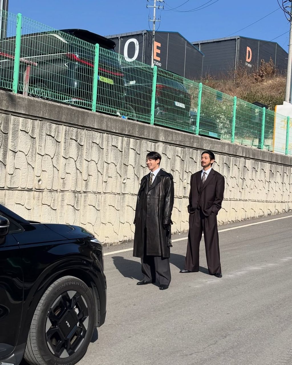 인스타에 (뮤비 촬영용)수염 사진 잔뜩 올린 BTS 뷔 | 인스티즈