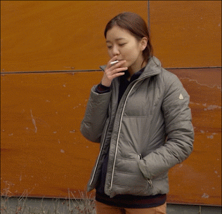 여배우 담배 피는 연기 원탑.gif | 인스티즈