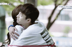 연애 시작 후 연상 여친 이뻐서 주체안되는 연하.gif | 인스티즈