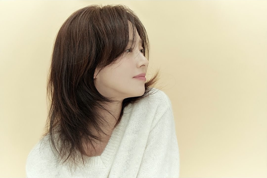 소속사 옮긴 후 오늘 공개된 송지효 새 프로필 사진.jpg | 인스티즈