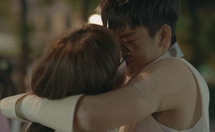 연애 시작 후 연상 여친 이뻐서 주체안되는 연하.gif | 인스티즈