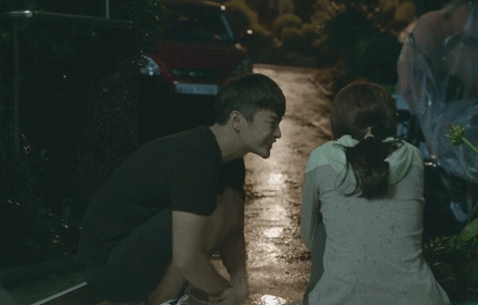 연애 시작 후 연상 여친 이뻐서 주체안되는 연하.gif | 인스티즈