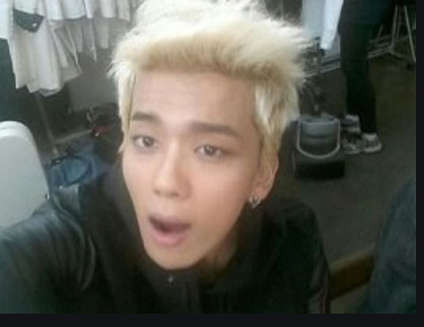 셀카 진짜 못 찍는 셀카고자 아이돌 모음.JPG | 인스티즈