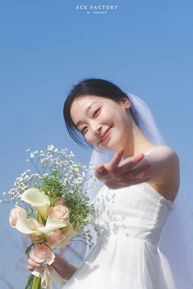 웨딩사진 올라온 유승호&최희진 | 인스티즈