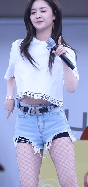 망사 스타킹 신은 달샤벳 우희 움짤 | 인스티즈