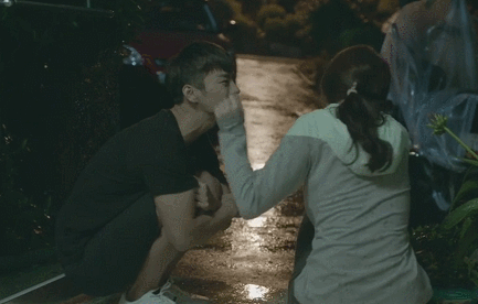 연애 시작 후 연상 여친 이뻐서 주체안되는 연하.gif | 인스티즈