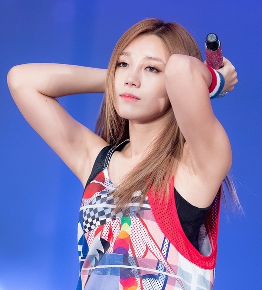 정은지 겨드랑이 | 인스티즈