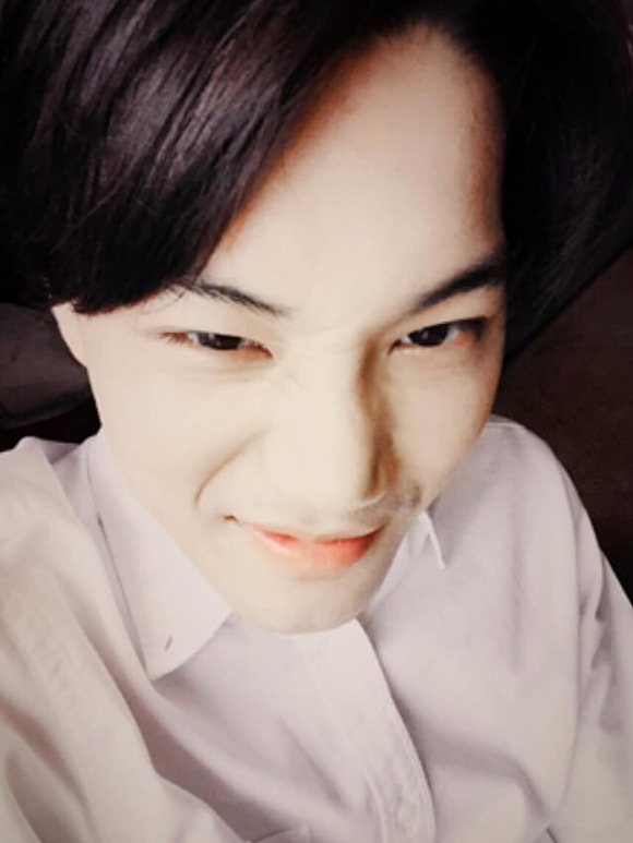 셀카 진짜 못 찍는 셀카고자 아이돌 모음.JPG | 인스티즈