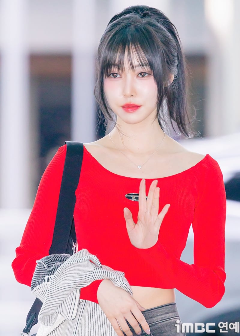 오늘자 유주 출국사진 | 인스티즈