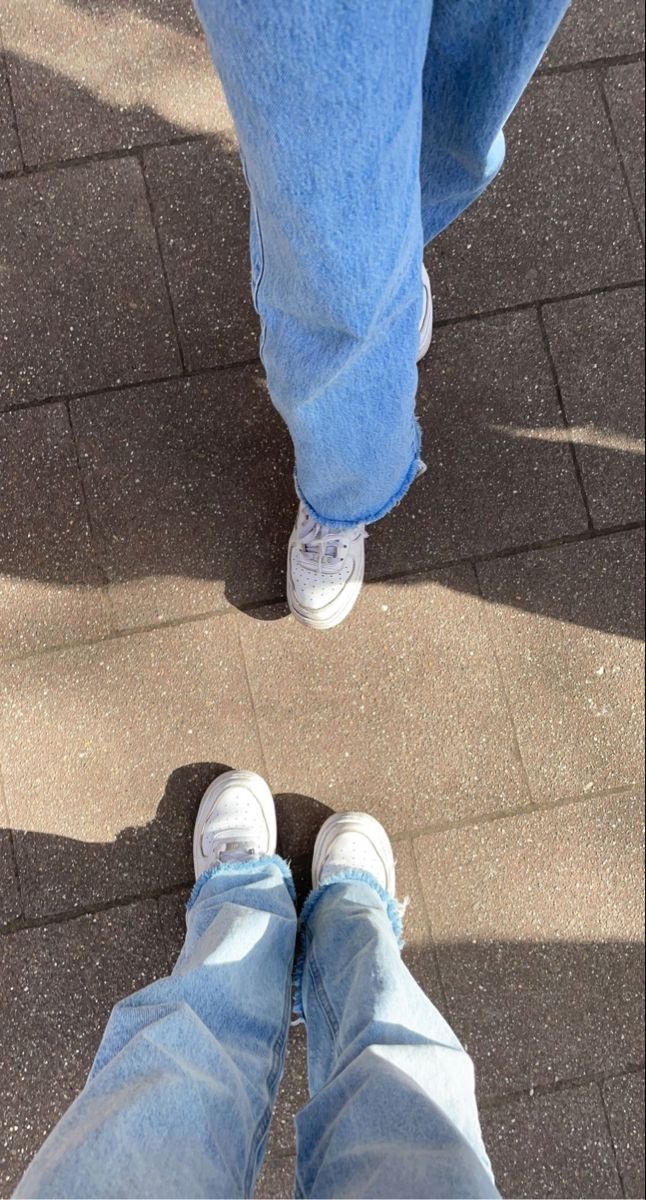 청바지에 흰 신발 봄 그 잡채 | 인스티즈