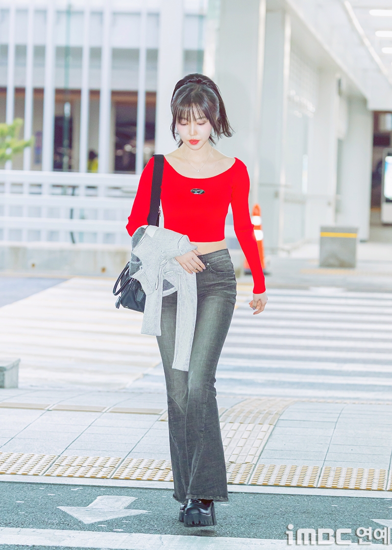 오늘자 유주 출국사진 | 인스티즈