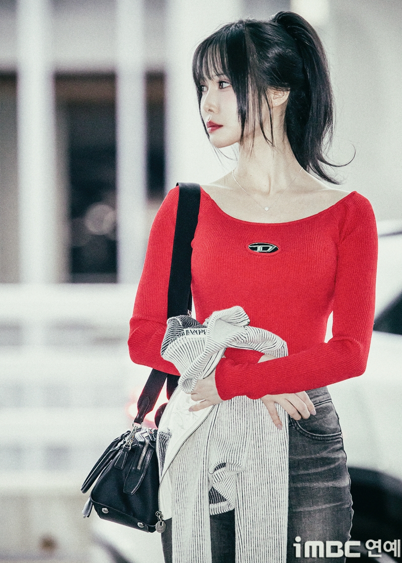 오늘자 유주 출국사진 | 인스티즈