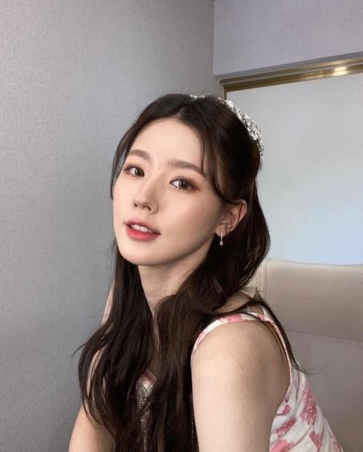 드디어(?) 만난 미친 비주얼 에스파 카리나 아이들 미연 .gif | 인스티즈