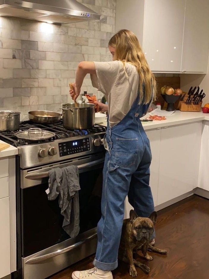 청바지에 흰 신발 봄 그 잡채 | 인스티즈