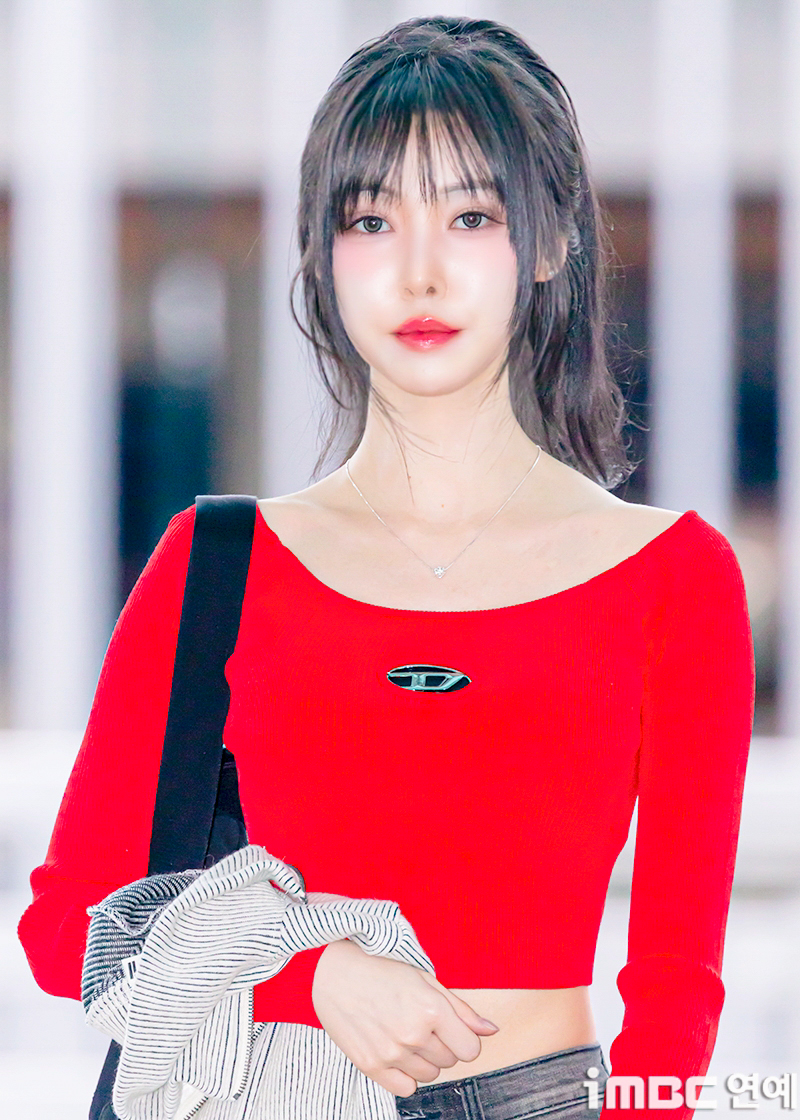 오늘자 유주 출국사진 | 인스티즈