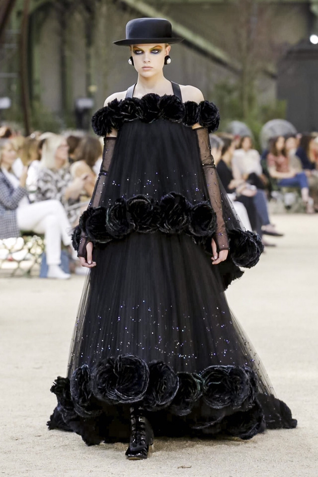 2017 F/W 샤넬 오뜨꾸뛰르 컬렉션 | 인스티즈