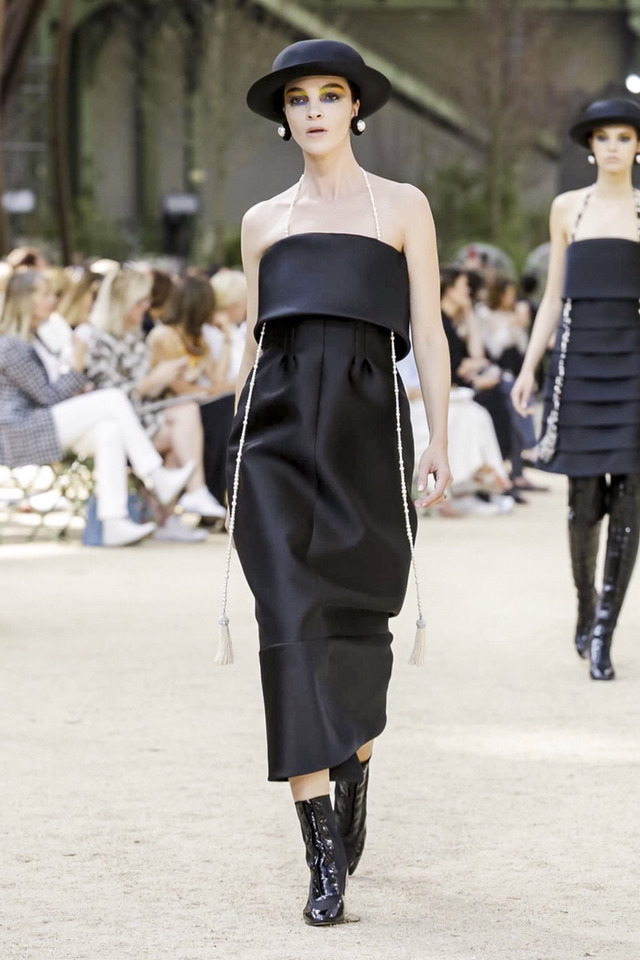 2017 F/W 샤넬 오뜨꾸뛰르 컬렉션 | 인스티즈