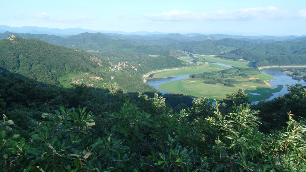 전북 전주 오봉산 정상에서 본 태고의 신비를 간직한 진안 마이산과 임실 옥정호 풍경 (안구정화) | 인스티즈