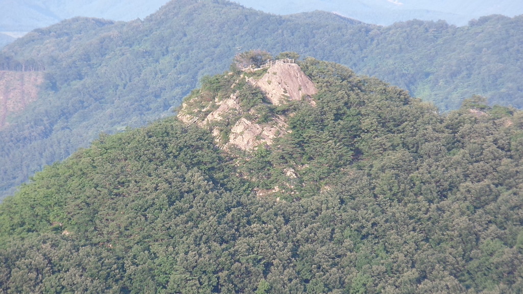 전북 전주 오봉산 정상에서 본 태고의 신비를 간직한 진안 마이산과 임실 옥정호 풍경 (안구정화) | 인스티즈