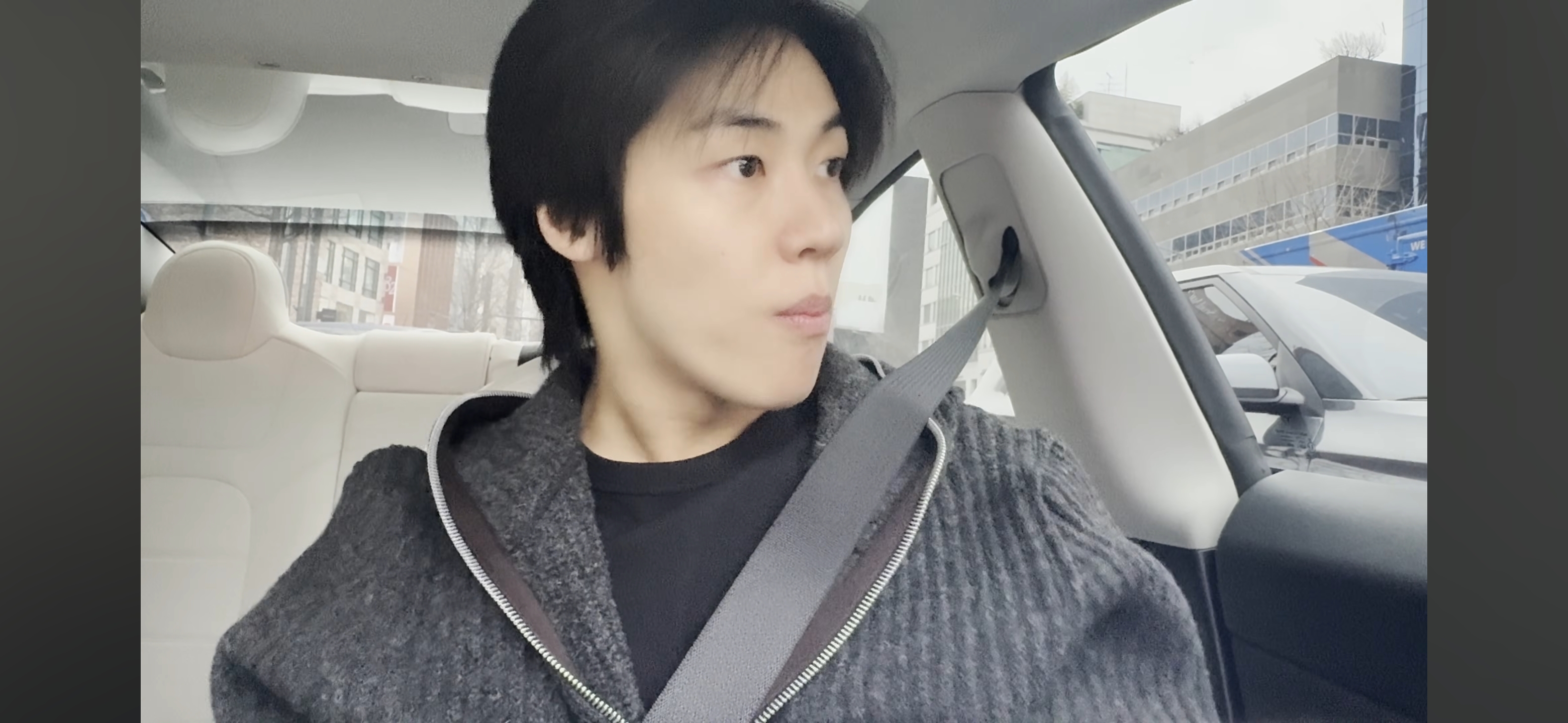 엔플라잉 이승협이 유튜브를 시작했는데 연예인인걸 아무도 몰라서 달린 댓글들 | 인스티즈