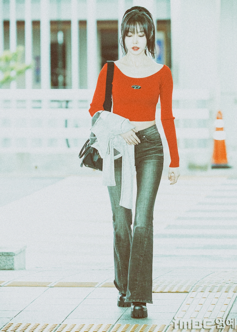 오늘자 유주 출국사진 | 인스티즈