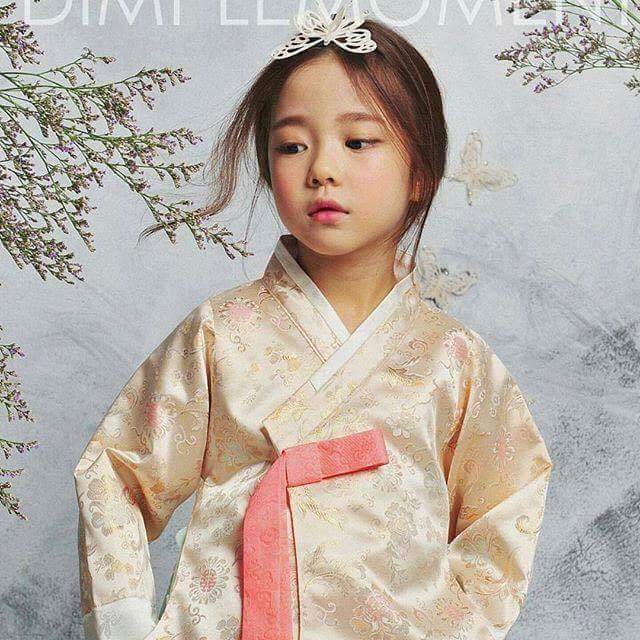 8살 여자아이의 비주얼 | 인스티즈