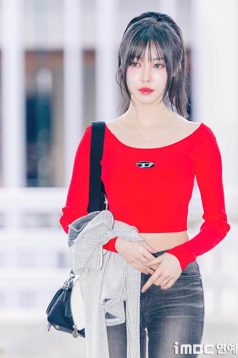 오늘자 유주 출국사진 | 인스티즈