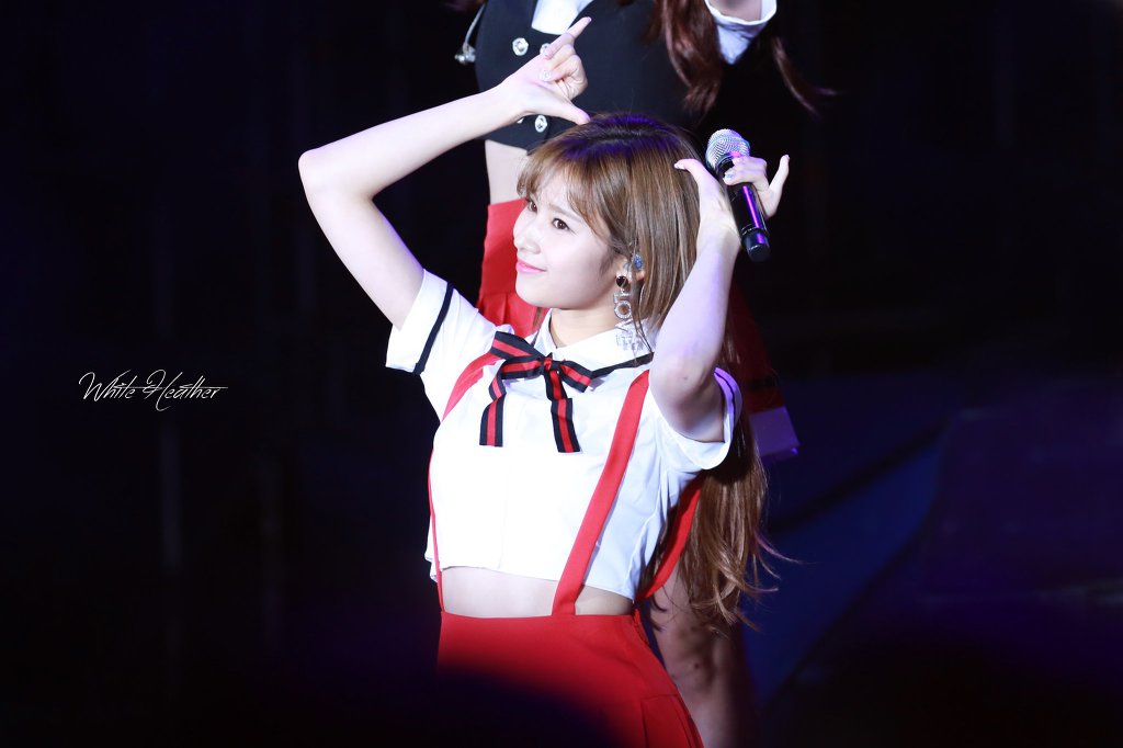 롯데콘 트와이스 사나.jpg | 인스티즈