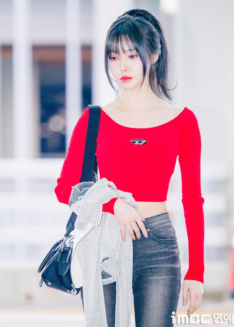 오늘자 유주 출국사진 | 인스티즈