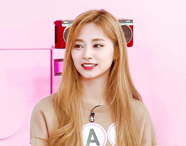 화려하고 고급진 비주얼의 여자 아이돌 걸그룹 멤버들 .gif | 인스티즈