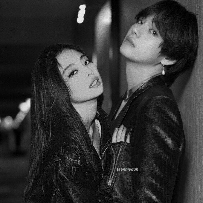 얼핏 보면 진짜 같은 제니, 뷔 합성 사진들 | 인스티즈