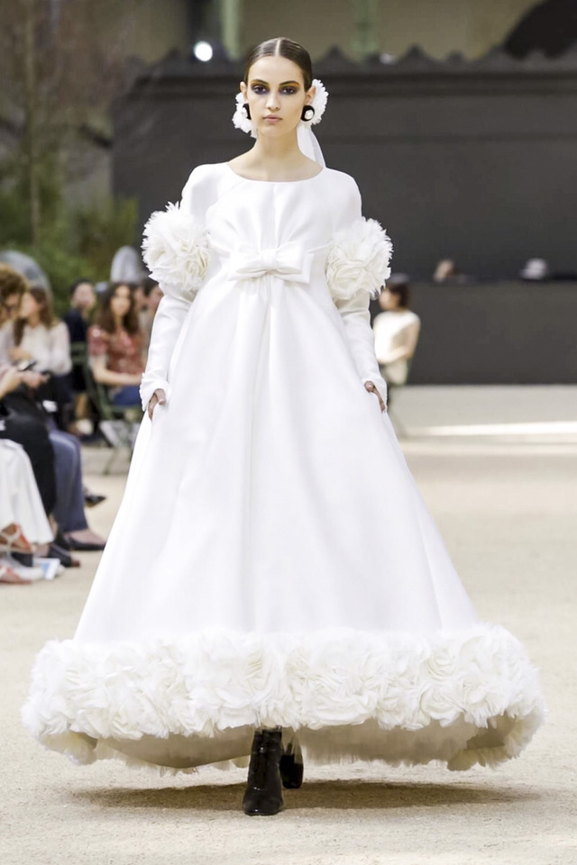 2017 F/W 샤넬 오뜨꾸뛰르 컬렉션 | 인스티즈