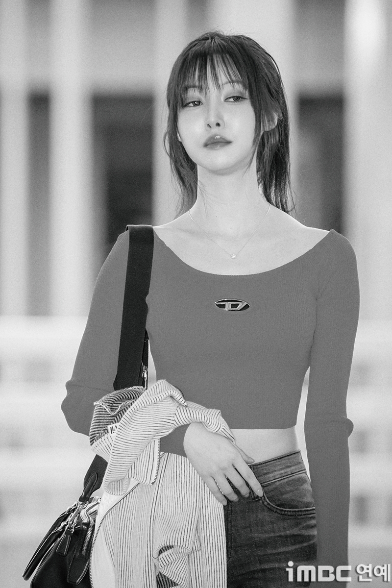 오늘자 유주 출국사진 | 인스티즈