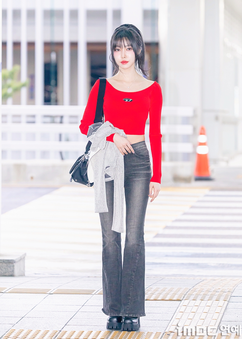 오늘자 유주 출국사진 | 인스티즈