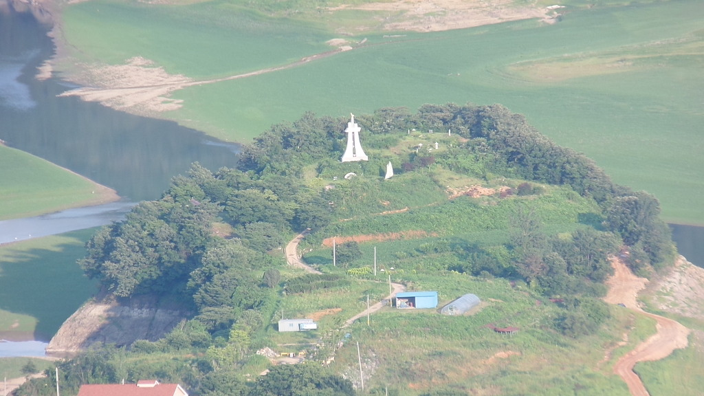 전북 전주 오봉산 정상에서 본 태고의 신비를 간직한 진안 마이산과 임실 옥정호 풍경 (안구정화) | 인스티즈