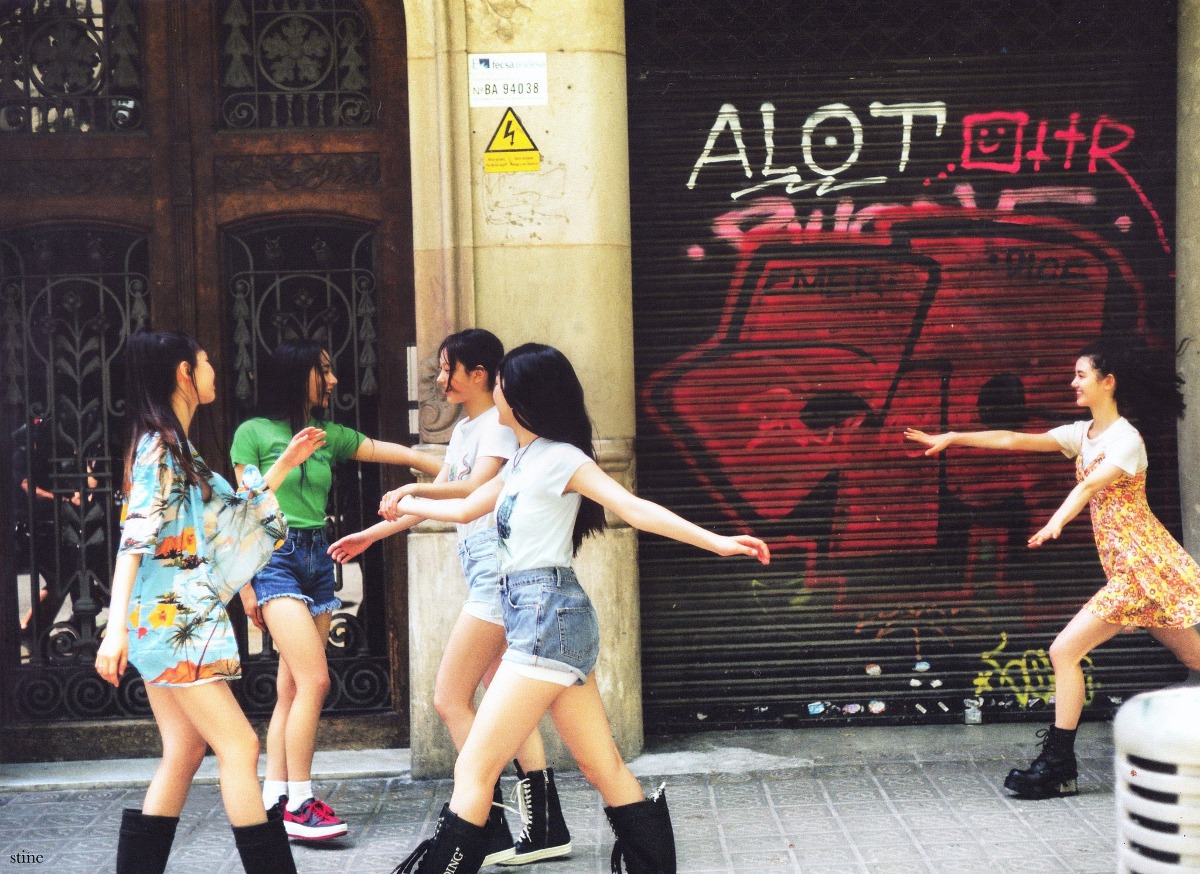 궁금해서 찾아본 뉴진스, 아일릿 컨셉포토 | 인스티즈