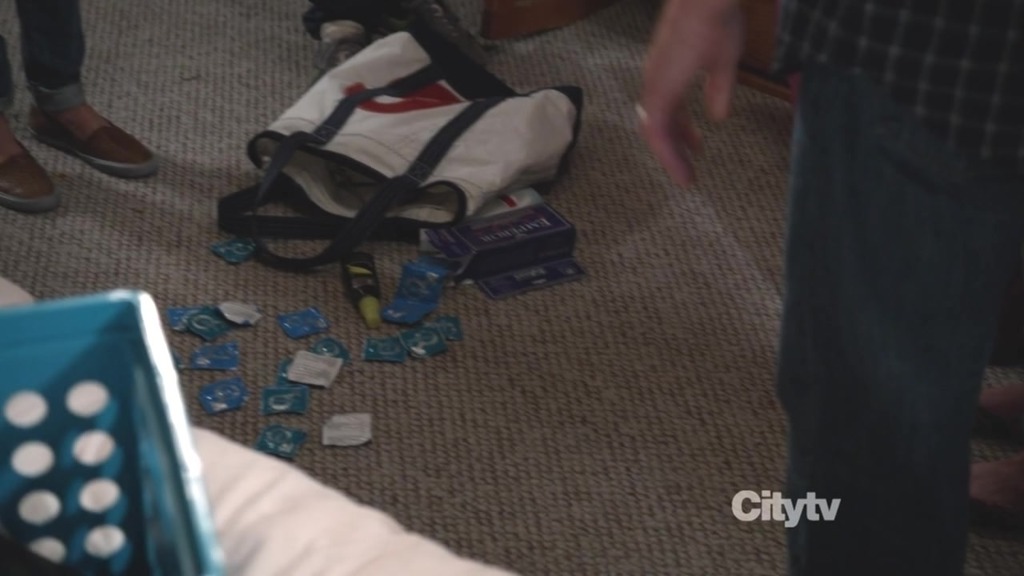 [모던패밀리] 미국 가정에서 처음으로 딸을 독립시키는 법 | 인스티즈