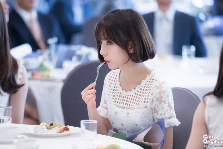 단발머리의 여자친구 은하 | 인스티즈