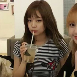 앞머리 내린 제니 | 인스티즈