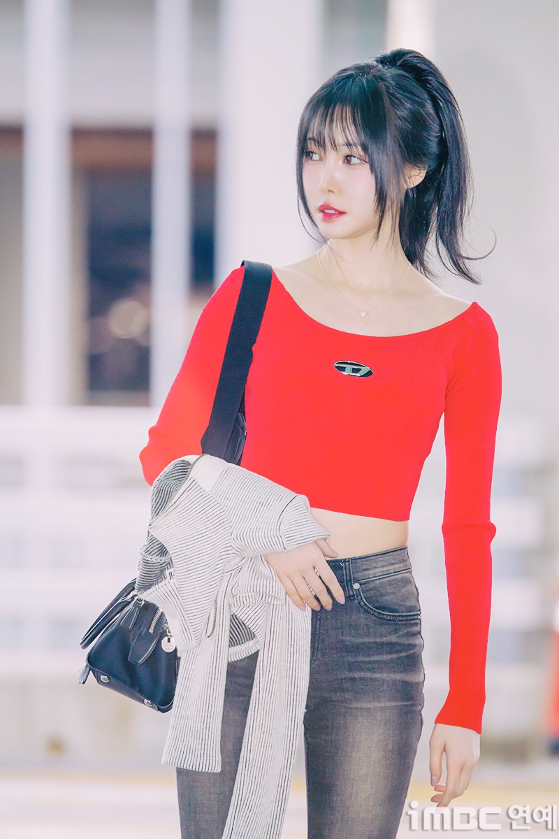 오늘자 유주 출국사진 | 인스티즈