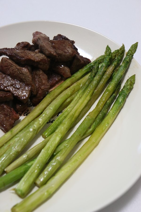 스테이크에 곁들일 가니쉬를 딱 세개만 고를 수 있다면? | 인스티즈