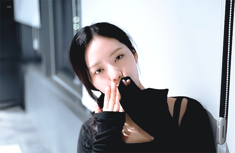화려하고 고급진 비주얼의 여자 아이돌 걸그룹 멤버들 .gif | 인스티즈