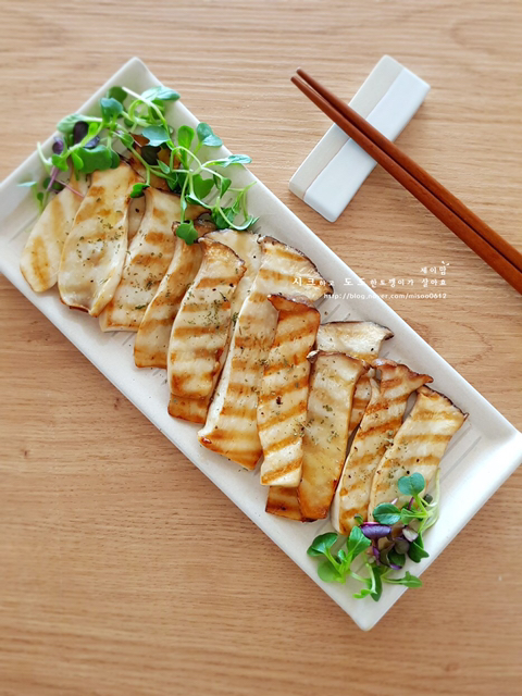 스테이크에 곁들일 가니쉬를 딱 세개만 고를 수 있다면? | 인스티즈