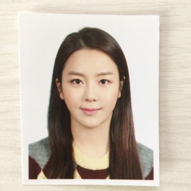 굴욕없는 연예인들 여권 증명사진.jpg | 인스티즈