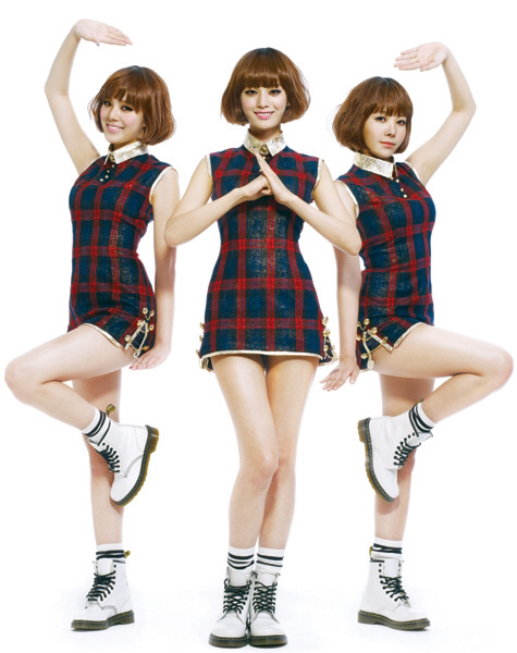 先 後중독의 선두주자! B급 컬쳐 아이돌의 시초! 말도 많고 탈도 많았던 ＜오렌지캬라멜＞의 의상 모음 | 인스티즈